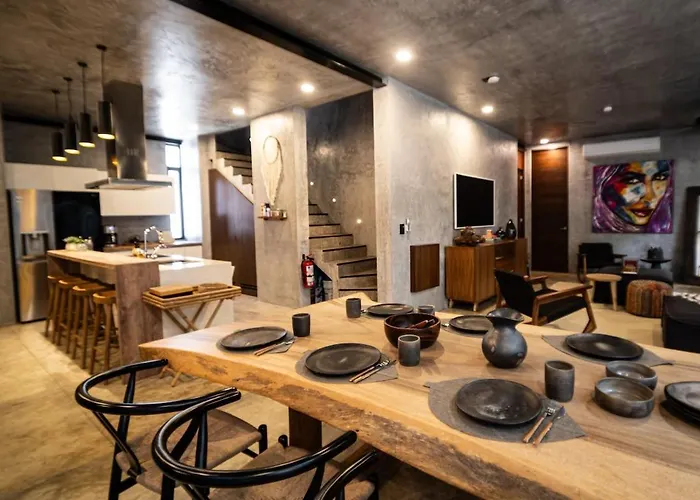 Spacious Luxury Villa, 3 Private Pools + Rooftop Tulum