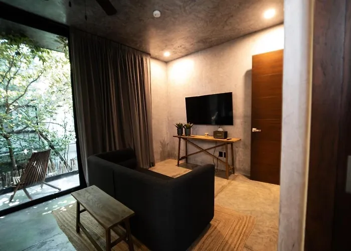 Spacious Luxury Villa, 3 Private Pools + Rooftop Villa Tulum
