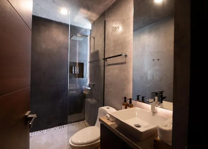 Spacious Luxury Villa, 3 Private Pools + Rooftop * Tulum